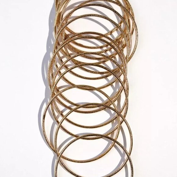 NWT ZARA WOMEN'S GOLDEN PACK OF METALLIC TEXTURE BANGLE BRACELETS 4340/201 - Picture 3 of 6
